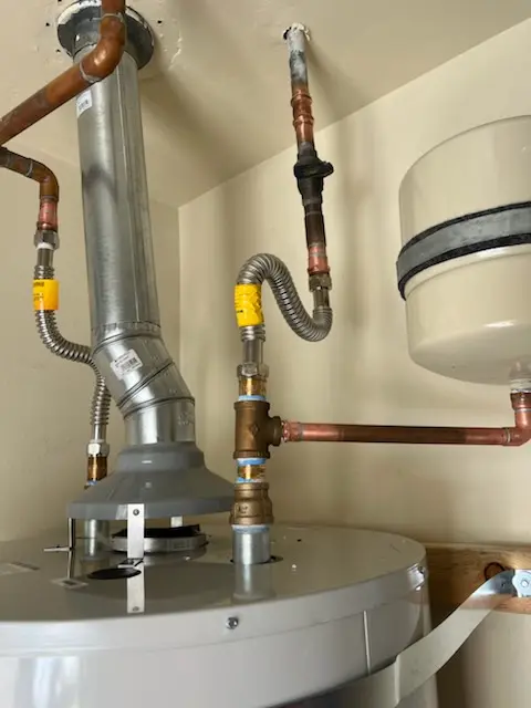 Water heater installation and plumbing repair in Edgemoor